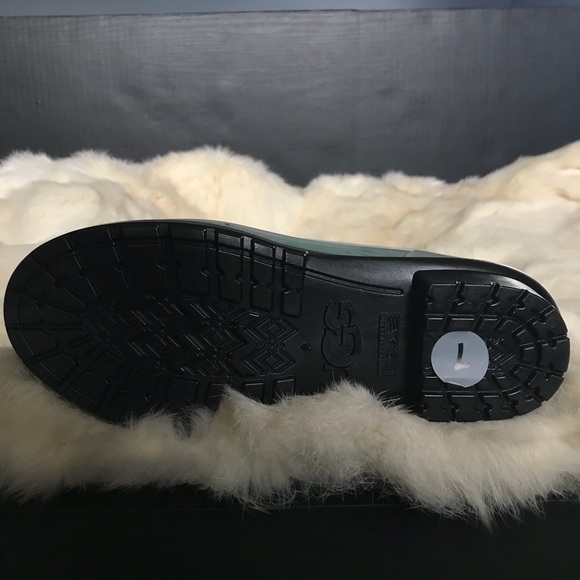 NEW Ugg Watercolor Rain Boots Size 7 Women’s - Picture 6 of 7